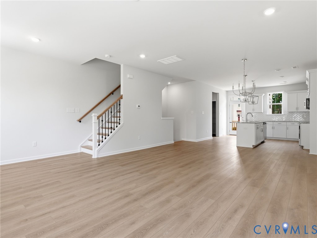 13807 Riverlight Dr
