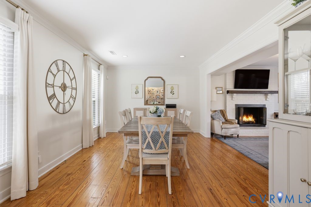 2406 Mountainbrook Dr