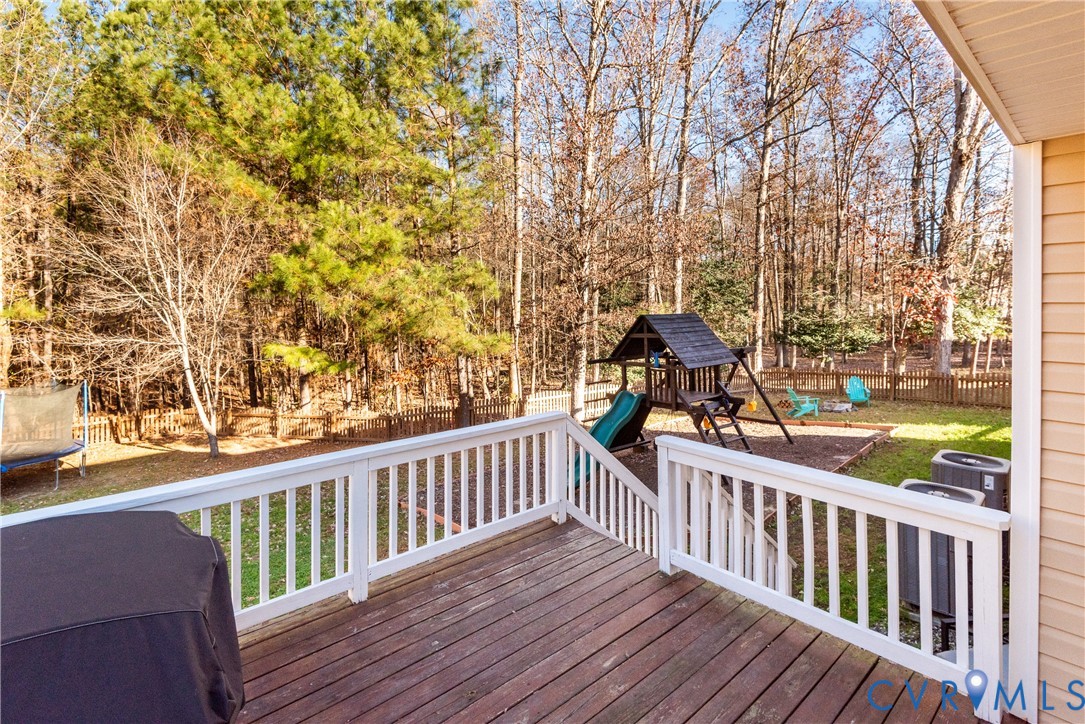 15530 Twisted Cedar Ct