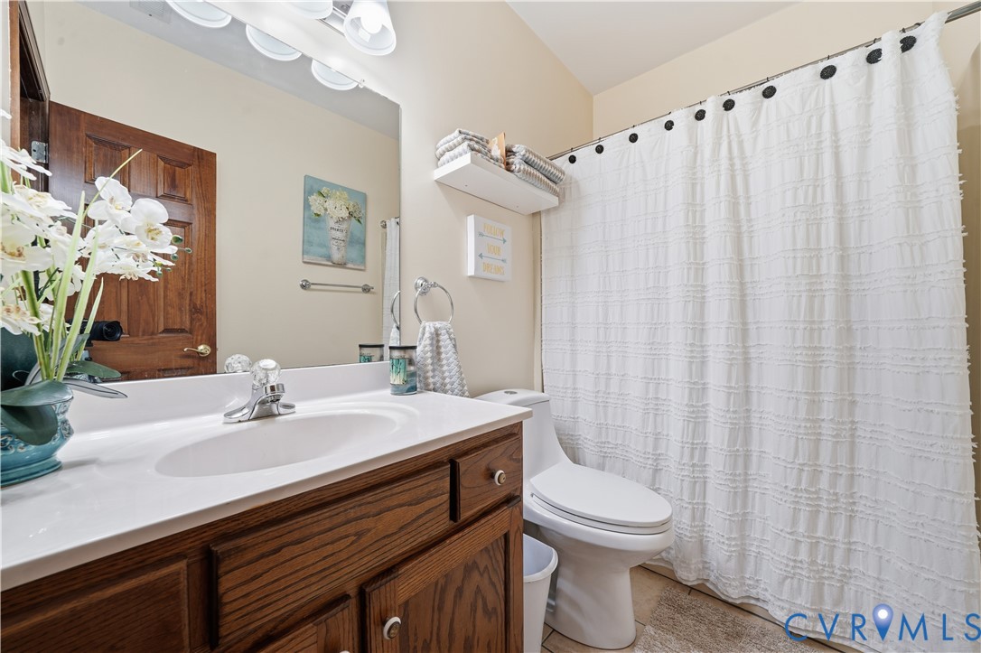 13805 Beechwood Point Cir