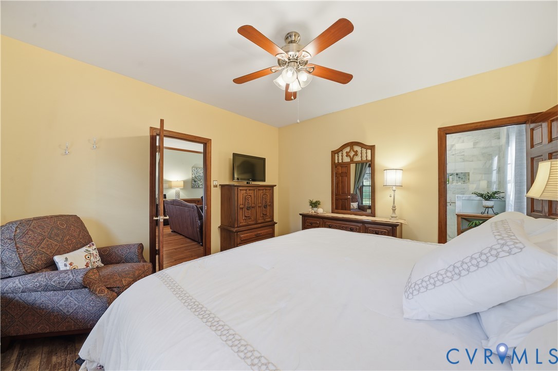 13805 Beechwood Point Cir