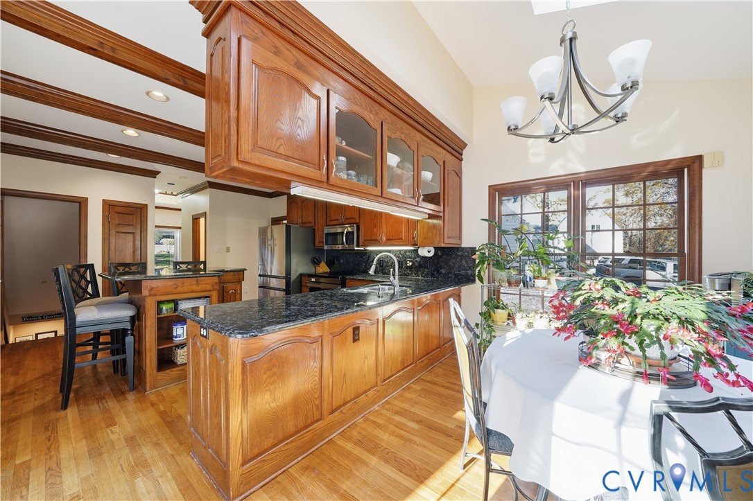 13805 Beechwood Point Cir