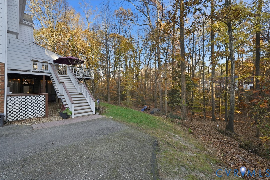 13805 Beechwood Point Cir