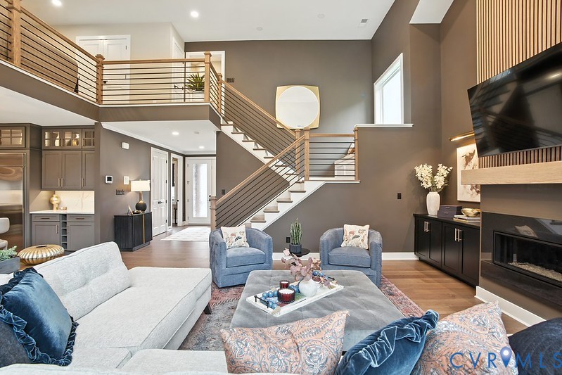 17402 Singing Bird Ct