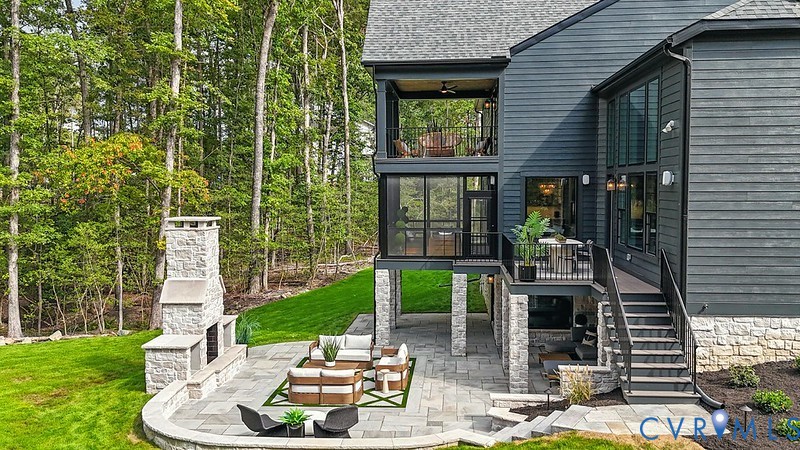 17402 Singing Bird Ct