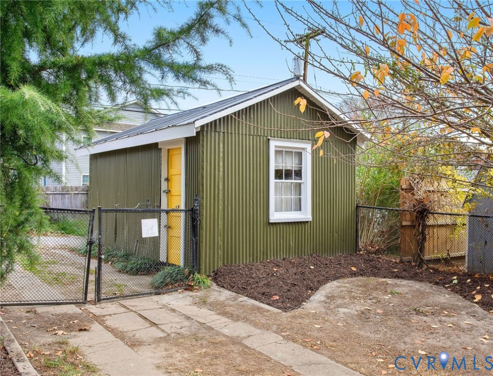 3205 North Ave