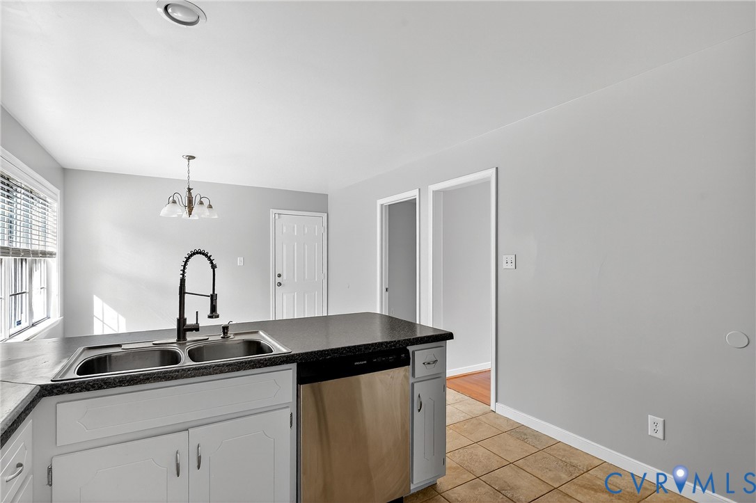 15461 Featherchase Dr