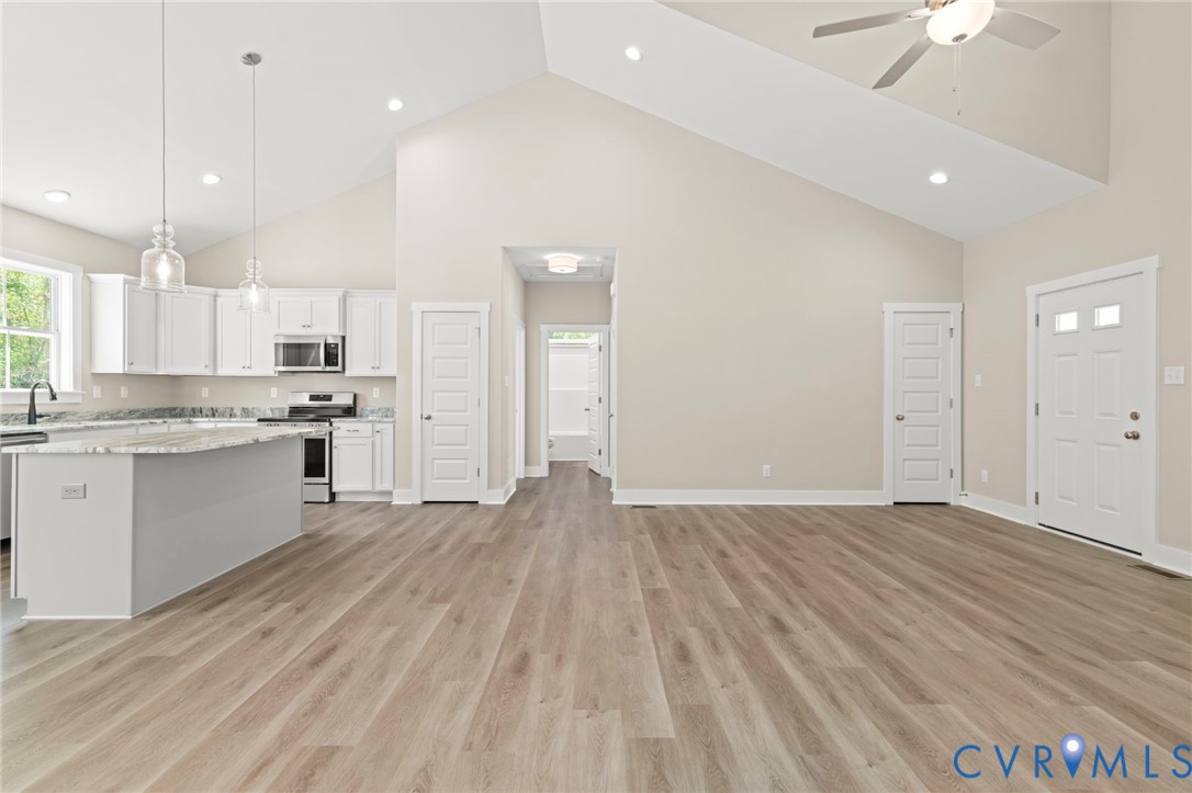 7566 Prince Edward Hwy