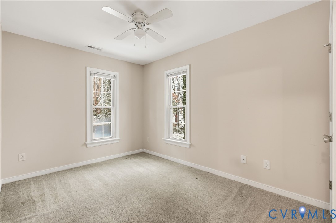 3212 Fox Chase Dr