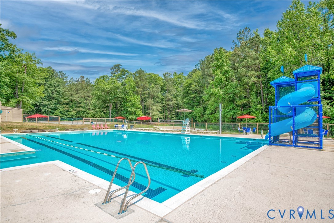 3212 Fox Chase Dr