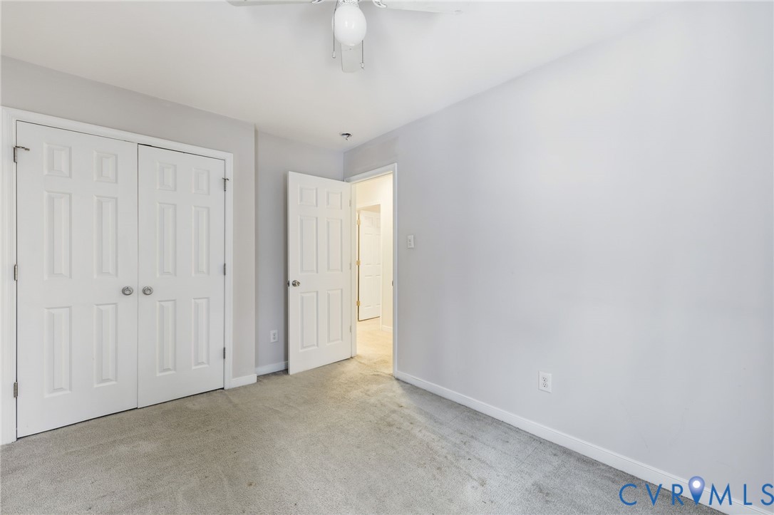 3212 Fox Chase Dr