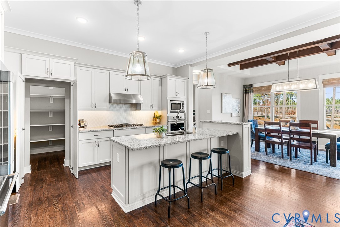 6985 Carden Park Dr