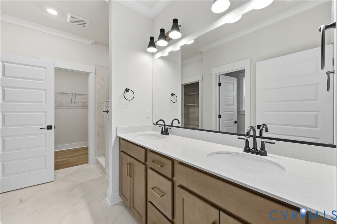 8525 Chimney Rock Dr