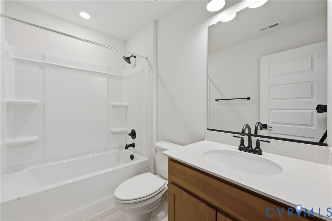 8525 Chimney Rock Dr
