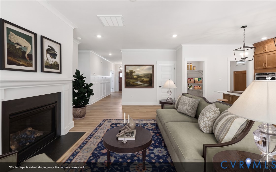 8525 Chimney Rock Dr
