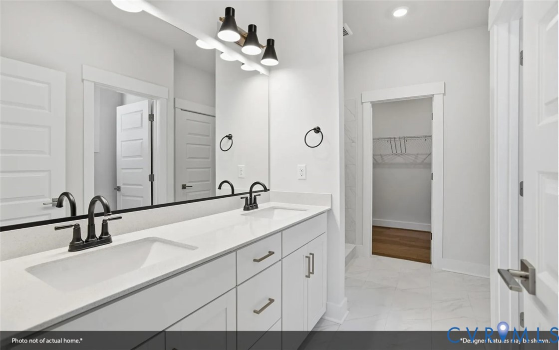 8525 Chimney Rock Dr