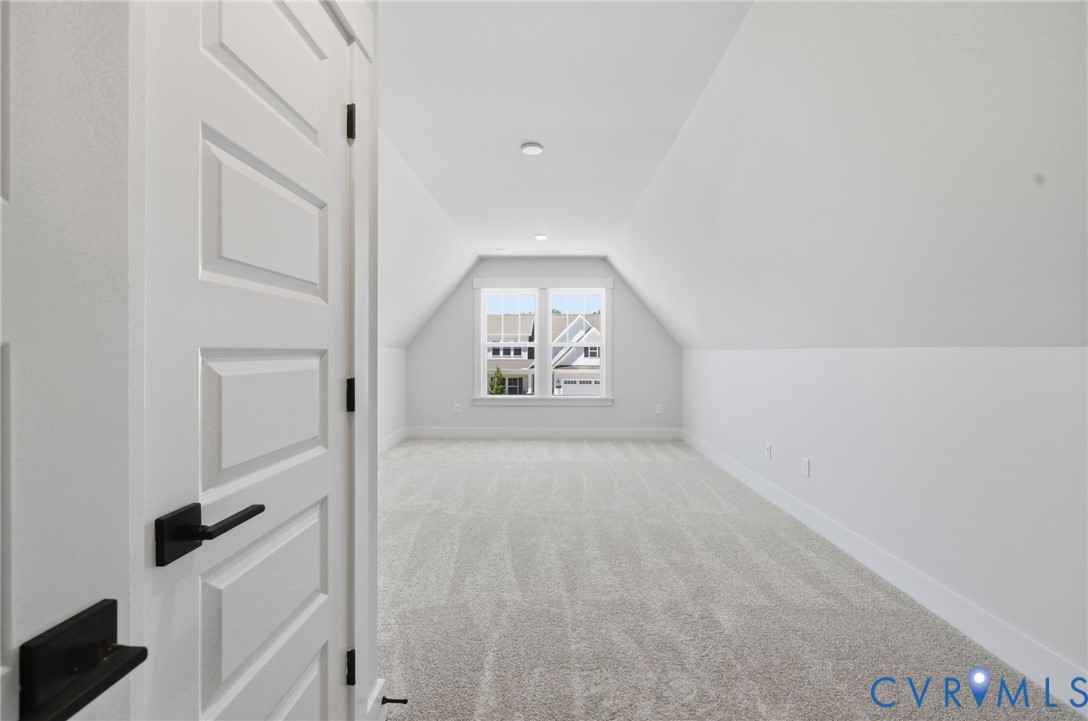 8525 Chimney Rock Dr