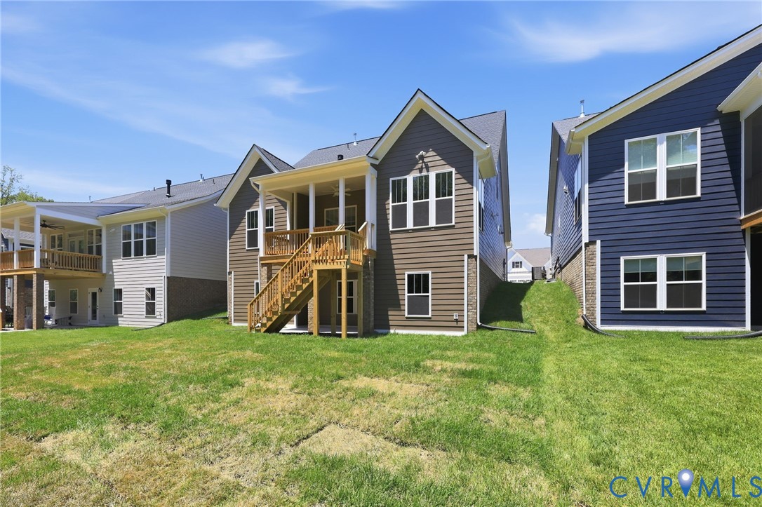 8525 Chimney Rock Dr
