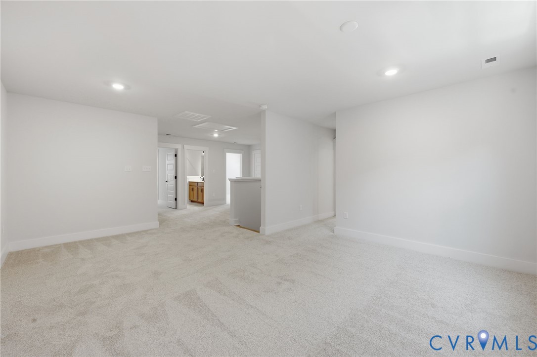 8525 Chimney Rock Dr