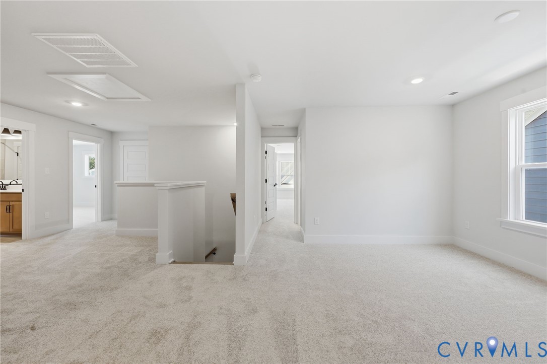 8525 Chimney Rock Dr