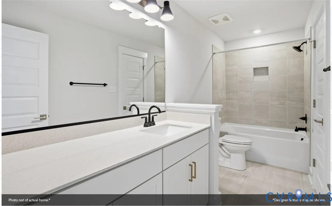 8525 Chimney Rock Dr