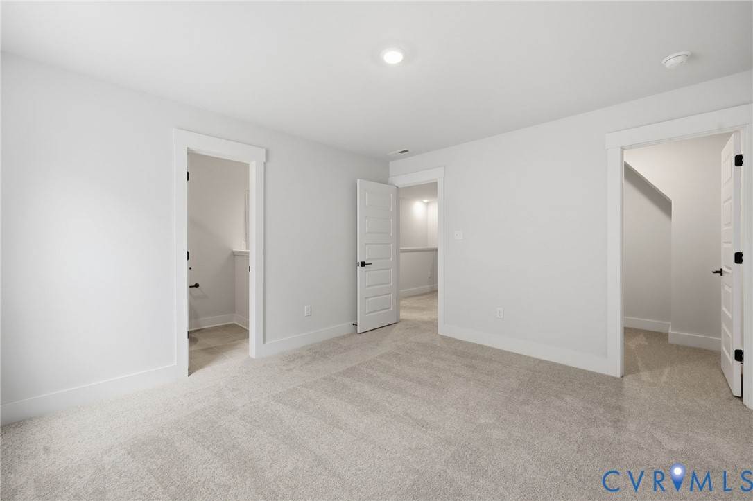 8525 Chimney Rock Dr
