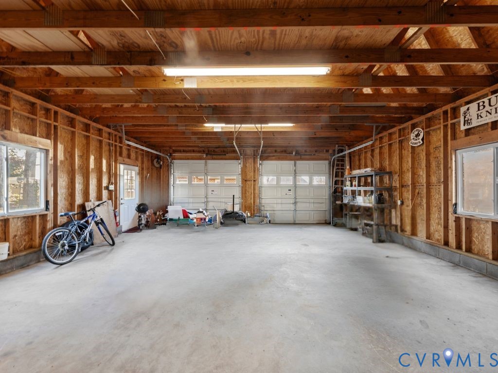 9760 Tuxford Rd