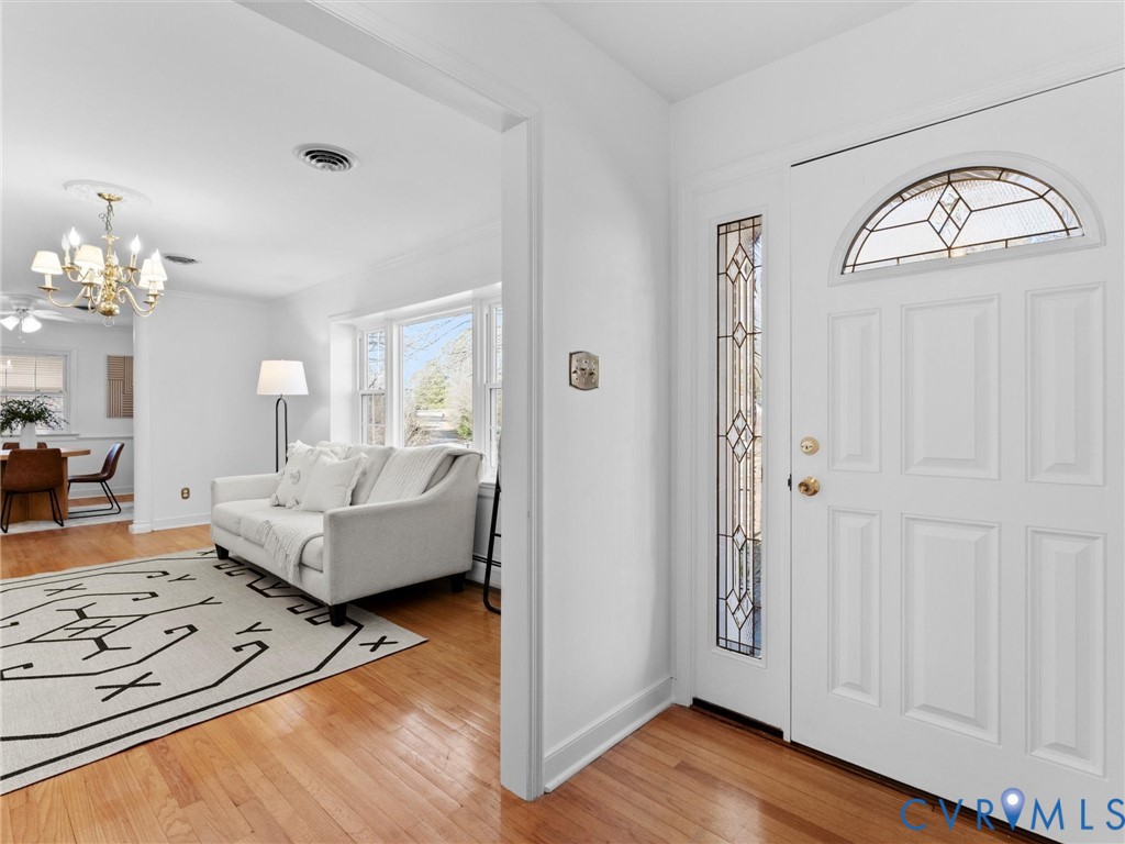 8411 Lyndale Dr