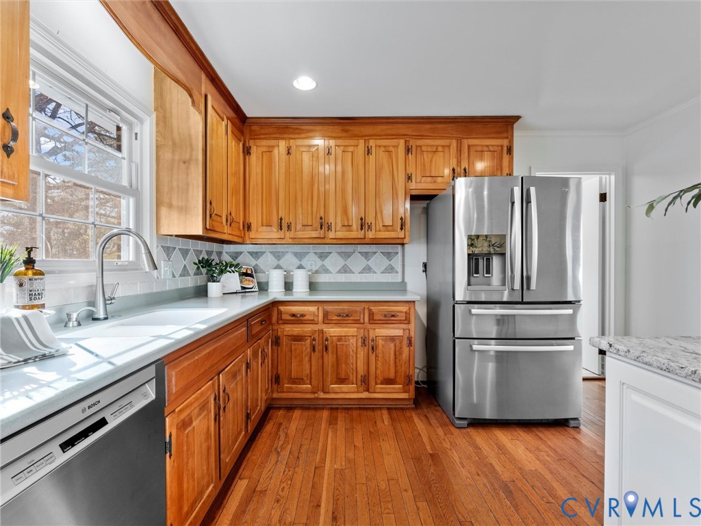 8411 Lyndale Dr