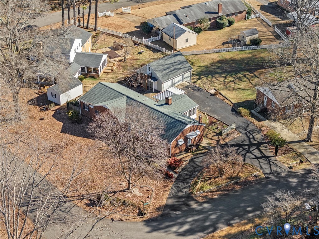 8411 Lyndale Dr