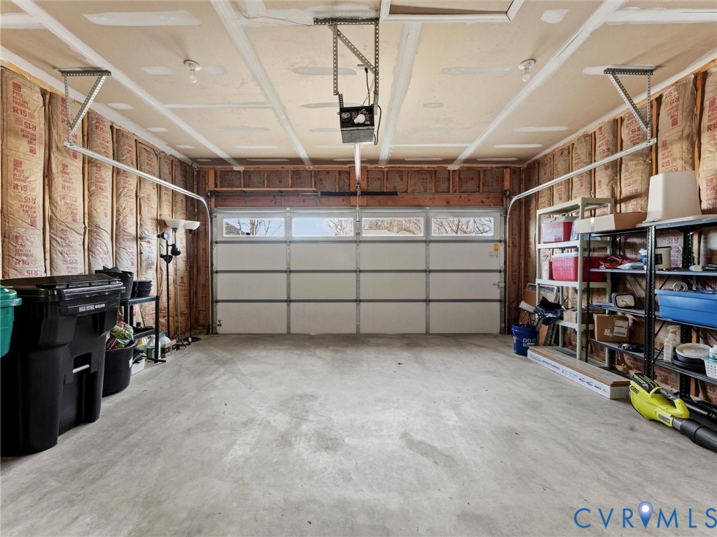 4248 English Holly Cir