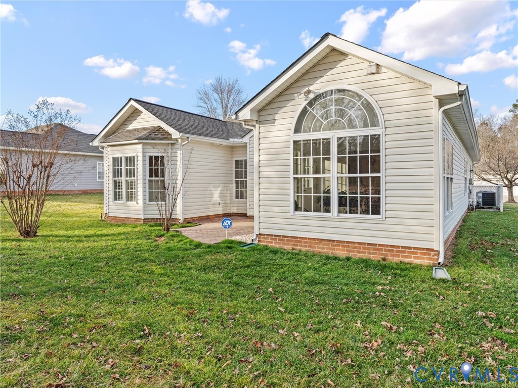 4248 English Holly Cir