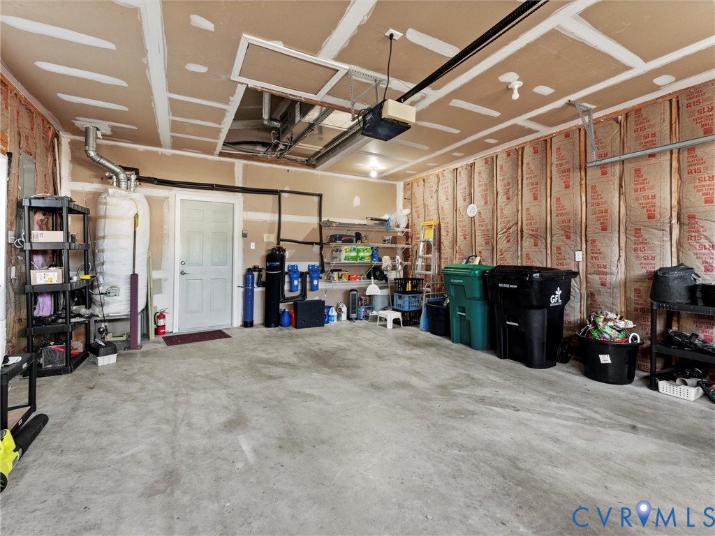 4248 English Holly Cir