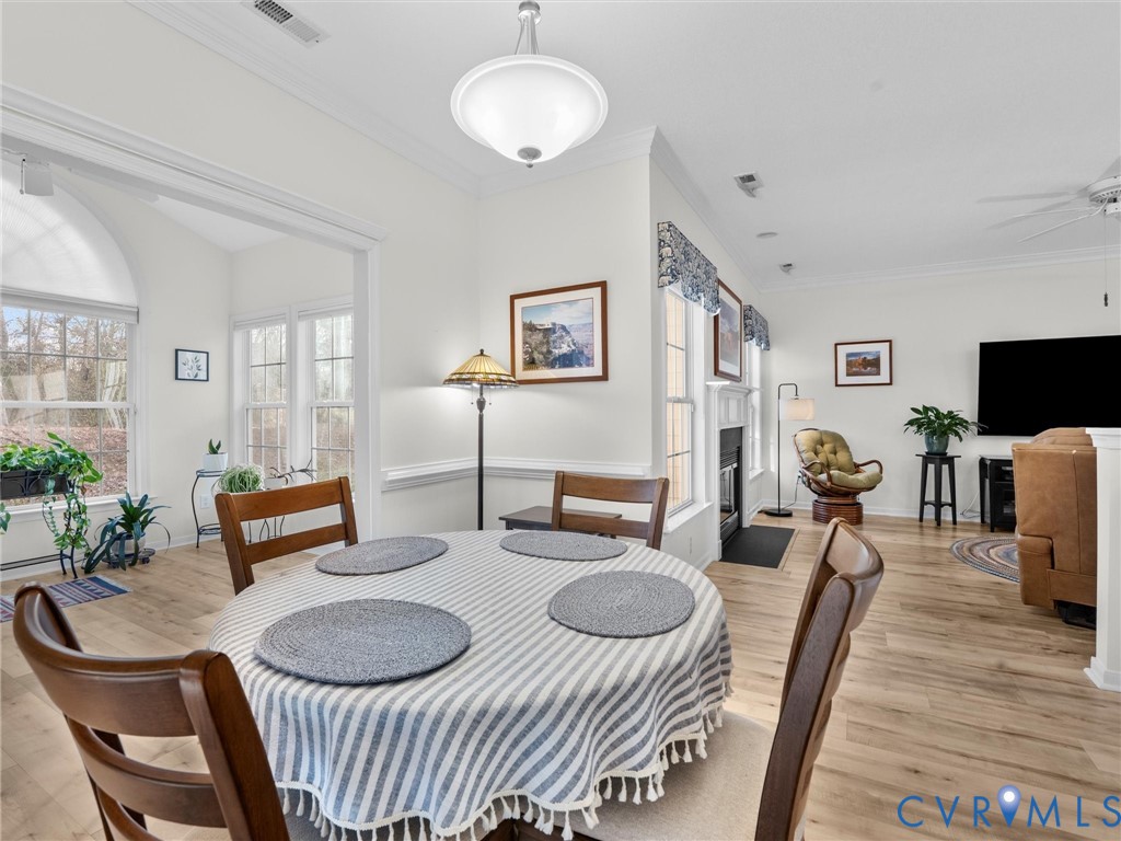 4248 English Holly Cir