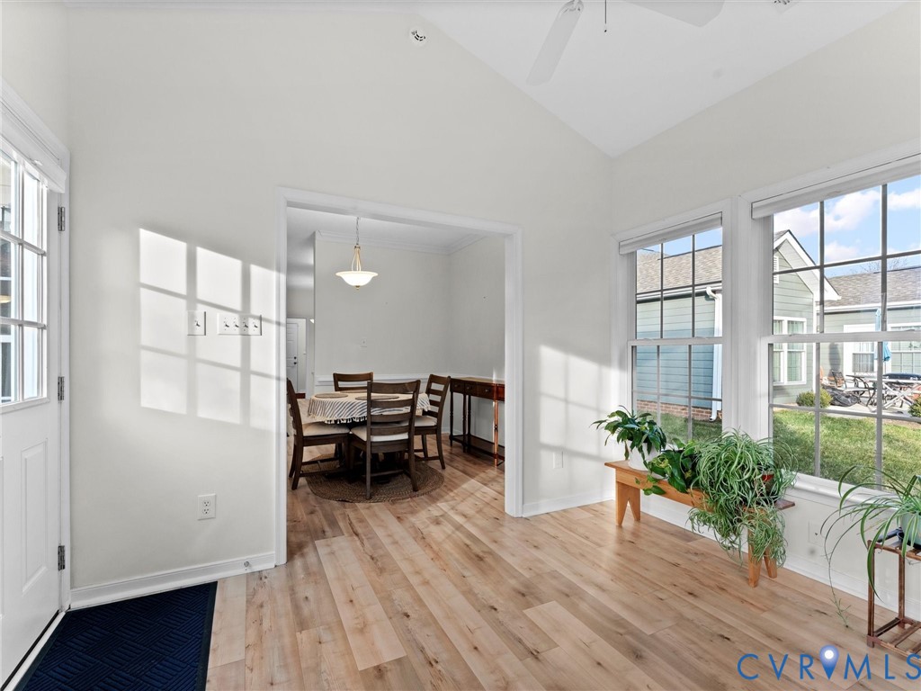 4248 English Holly Cir