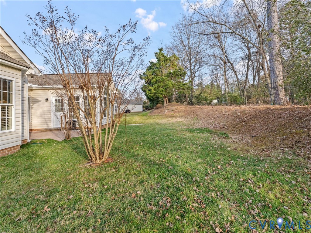 4248 English Holly Cir