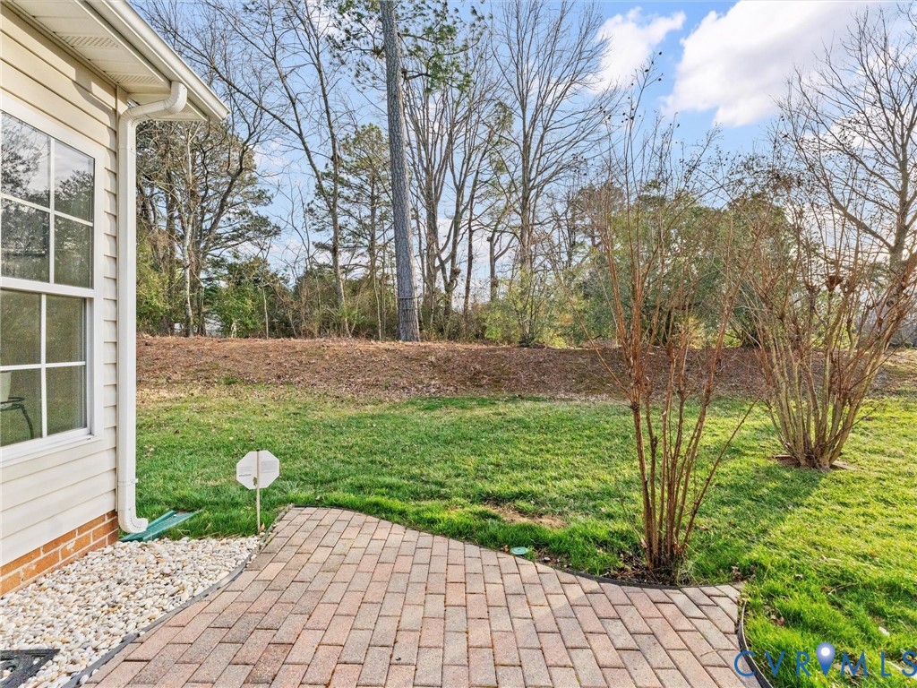 4248 English Holly Cir