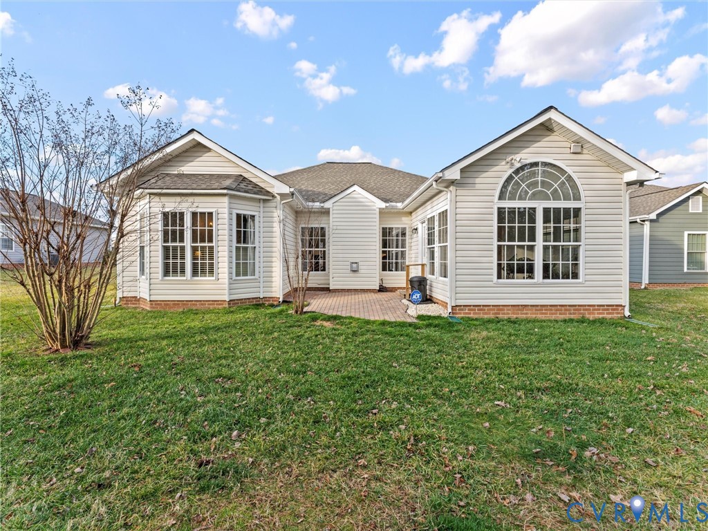 4248 English Holly Cir