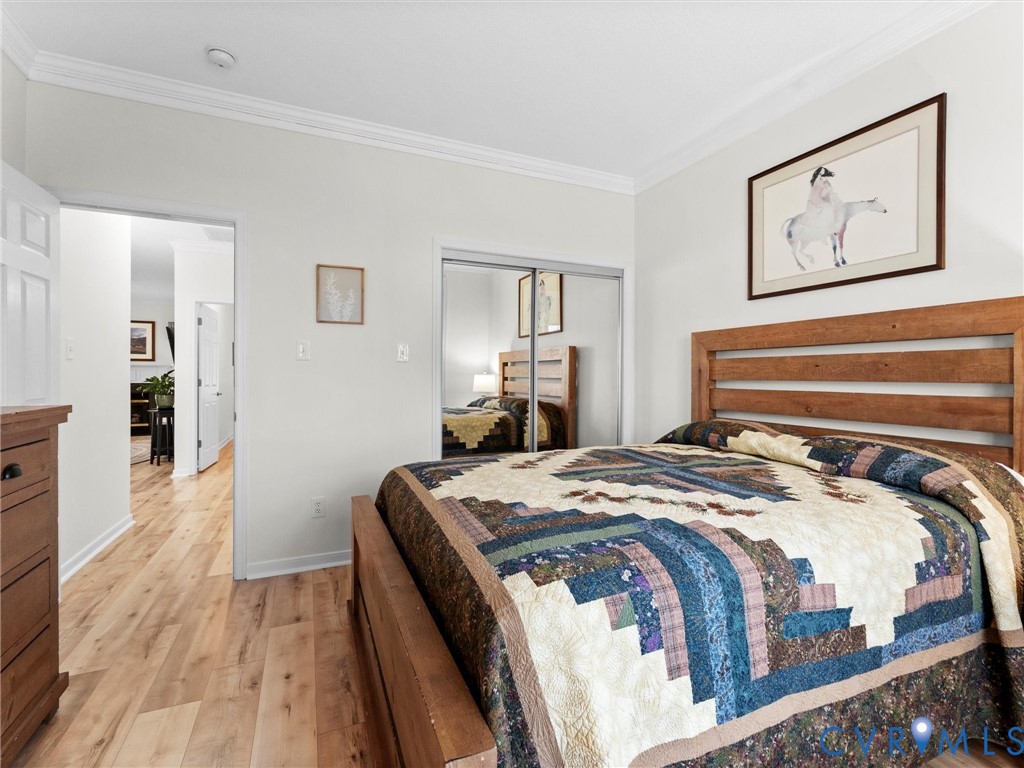 4248 English Holly Cir