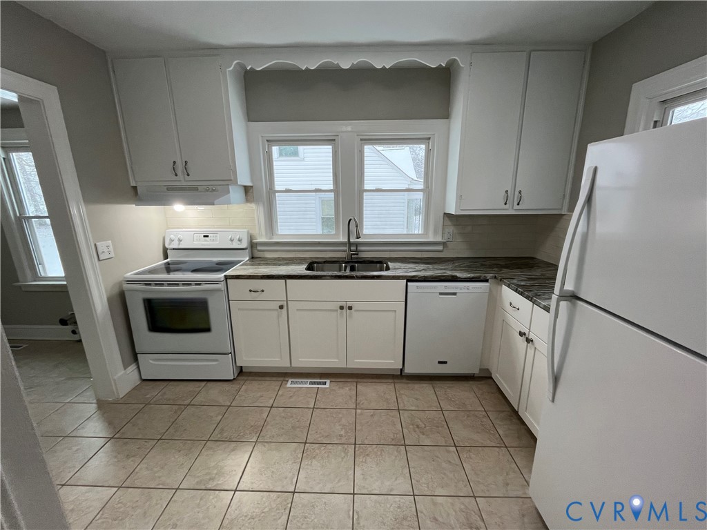 412 W 4th St