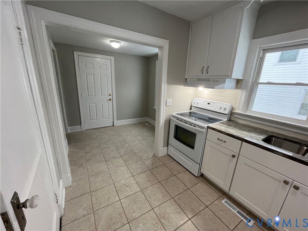 412 W 4th St