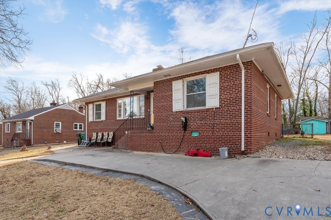 3930 Patsy Ann Dr