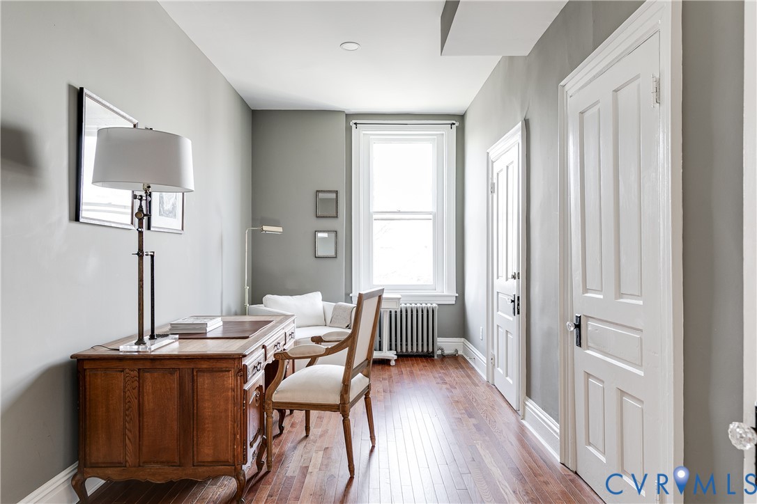 2002 Princess Anne Ave