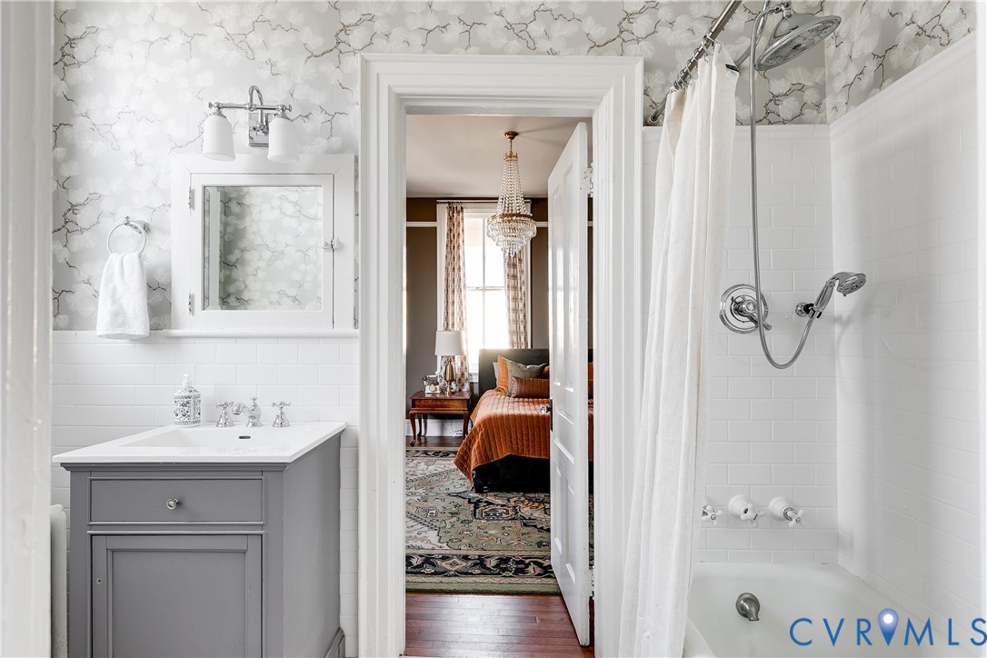 2002 Princess Anne Ave