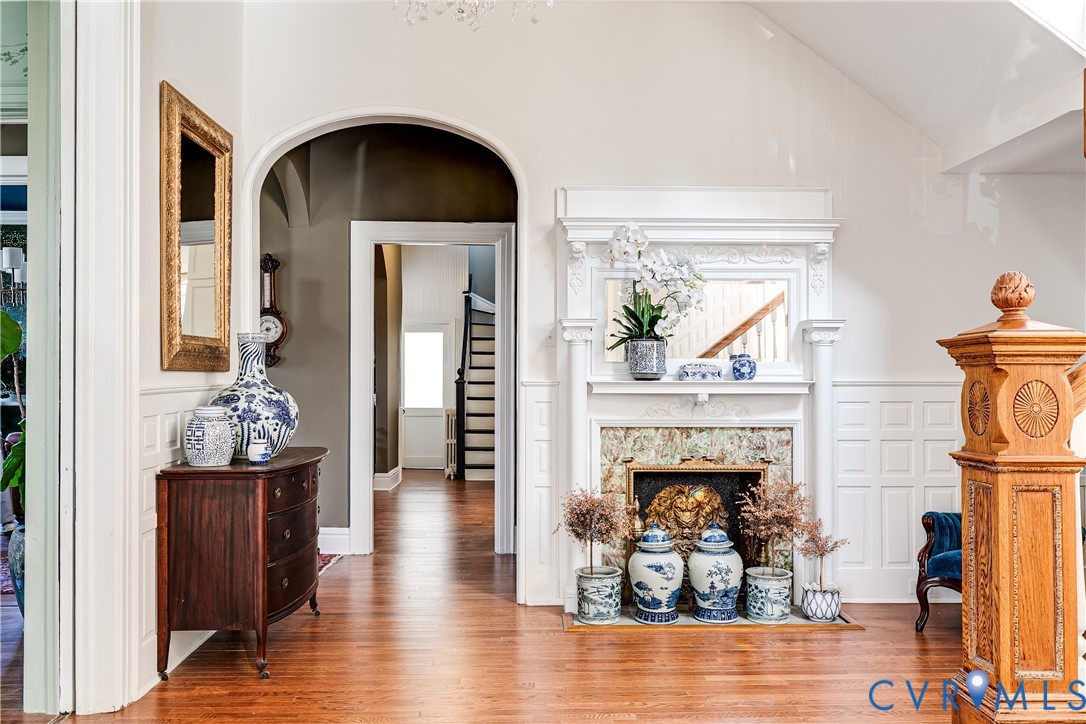 2002 Princess Anne Ave