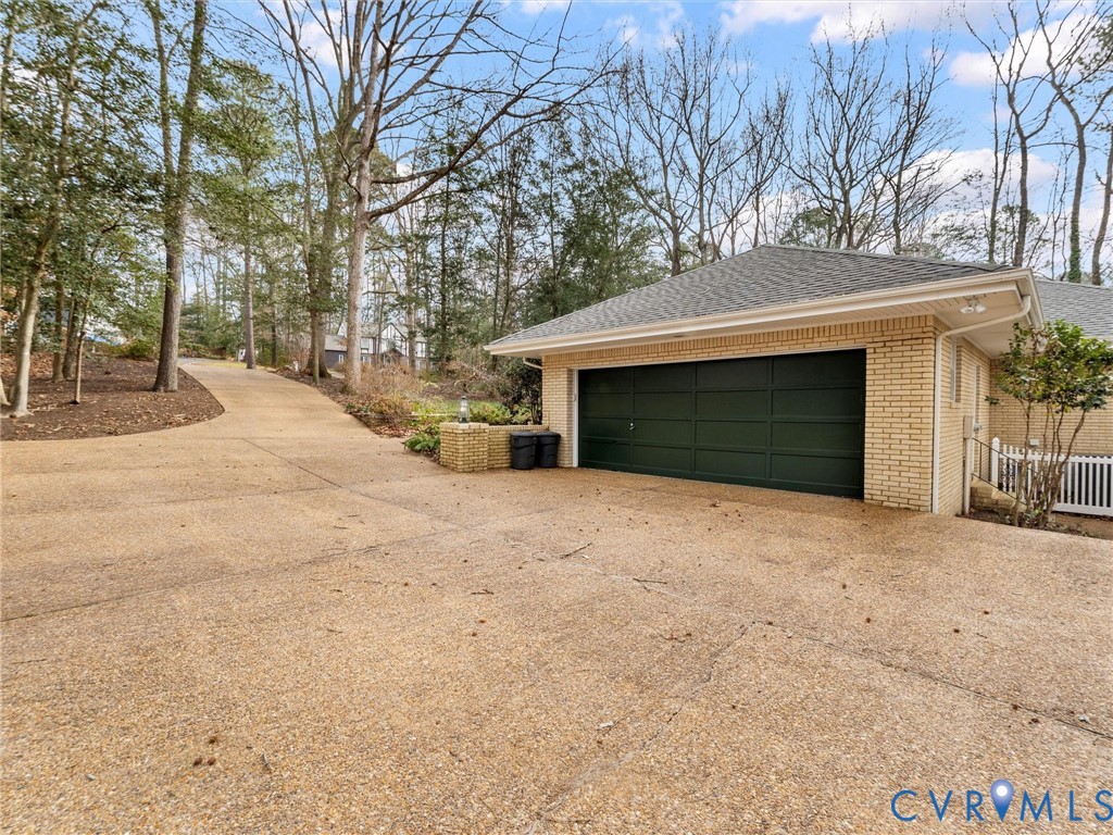 9341 Cardiff Loop Rd