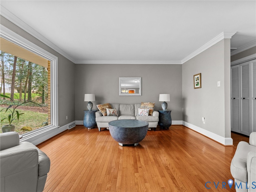 9341 Cardiff Loop Rd