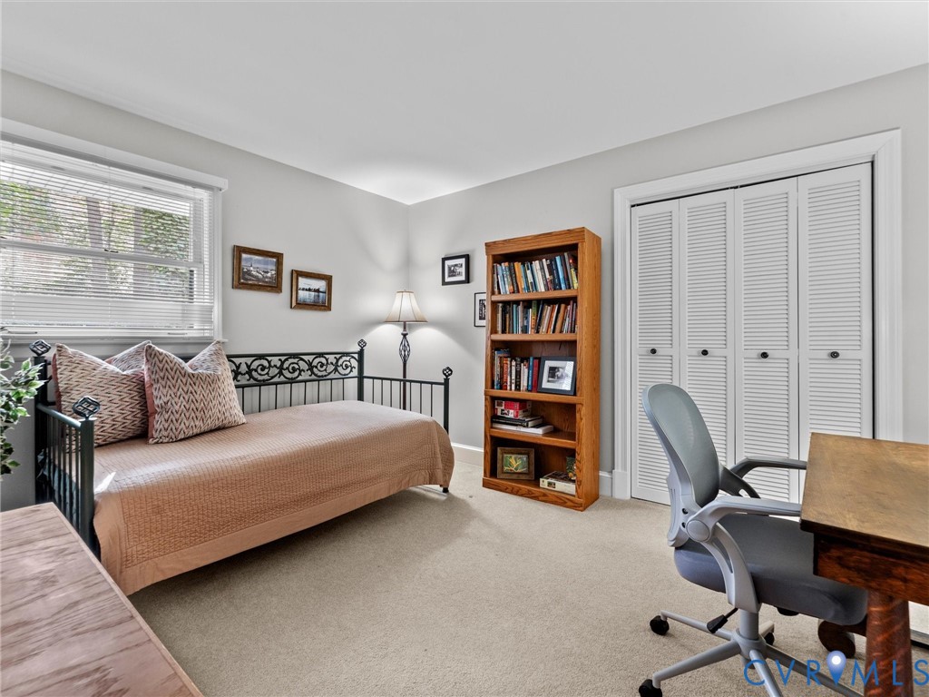 9341 Cardiff Loop Rd