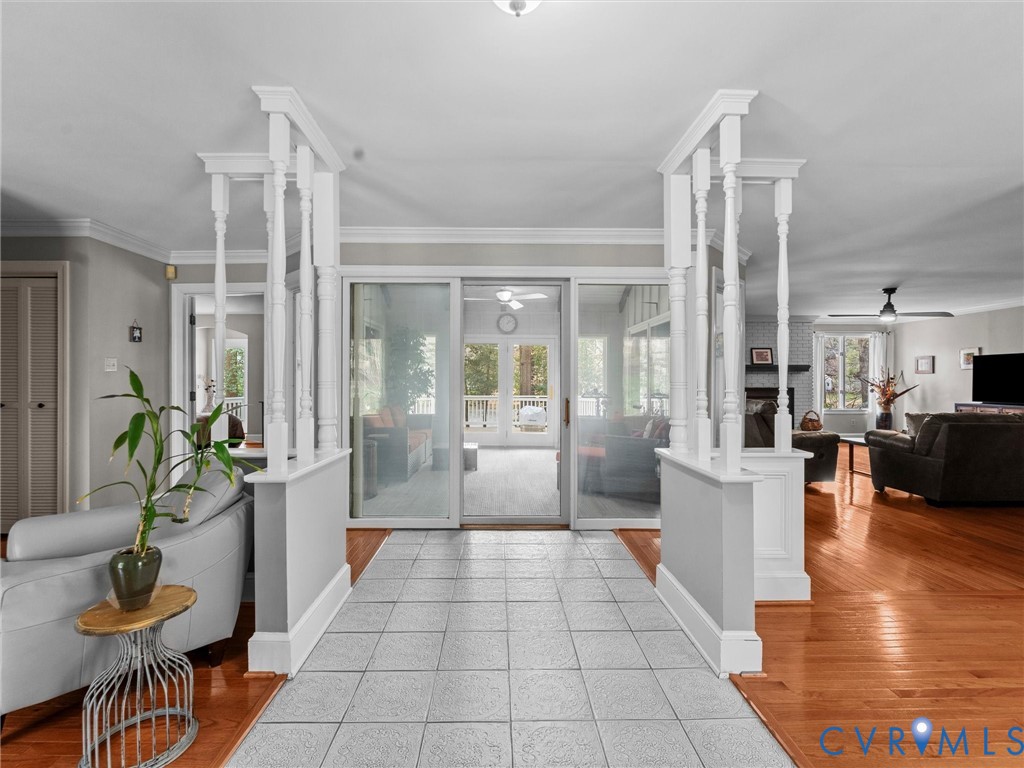 9341 Cardiff Loop Rd