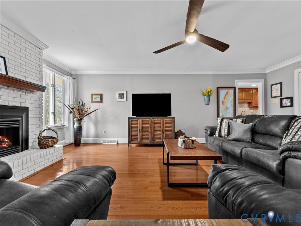 9341 Cardiff Loop Rd